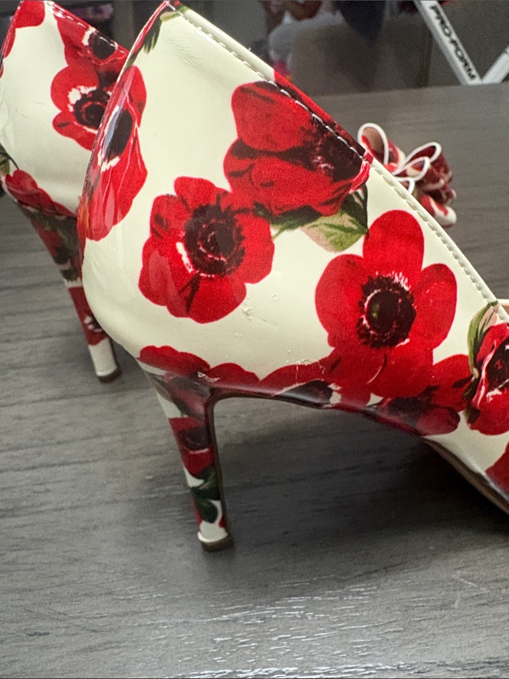 Betsey Johnson Red Floral Pointed Toe Bow Heels - Picture 6 of 8